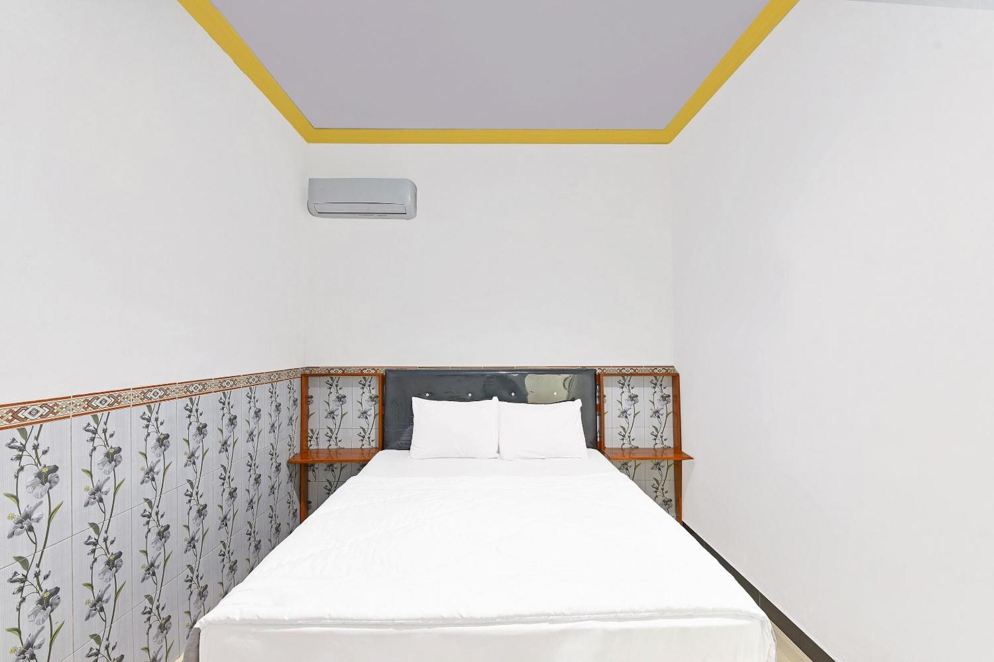 Oyo 91192 Homestay Antara Гіліманюк Екстер'єр фото